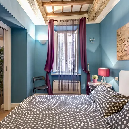 Elegant And Charming Apt. Navona Apartment