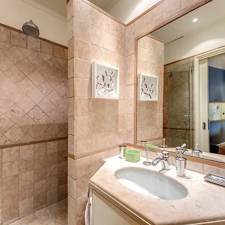 Apartment Elegant And Charming Apt. Navona